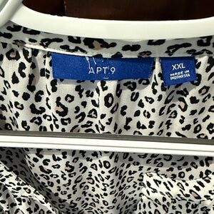 Apt. 9 Black and White Animal Print Blouse XXL